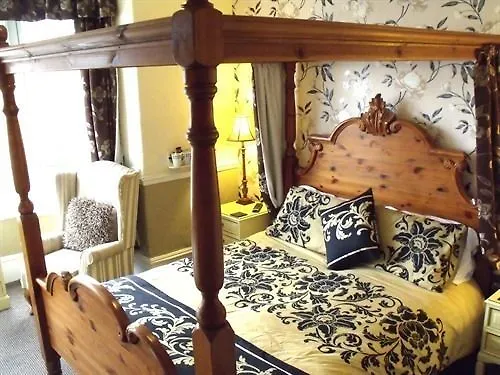 Benson Hotel - Small Families & Couples Only Blackpool Bed & Breakfast