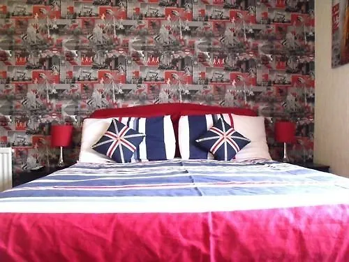 Benson Hotel - Small Families & Couples Only Blackpool Bed & Breakfast