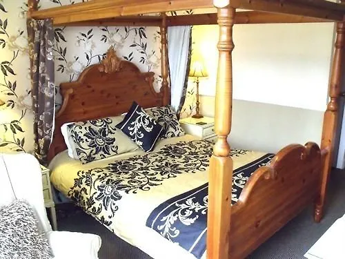 Bed & Breakfast Benson Hotel - Small Families & Couples Only Blackpool