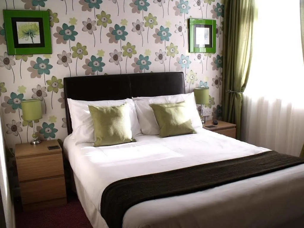 Benson Hotel - Small Families & Couples Only Blackpool